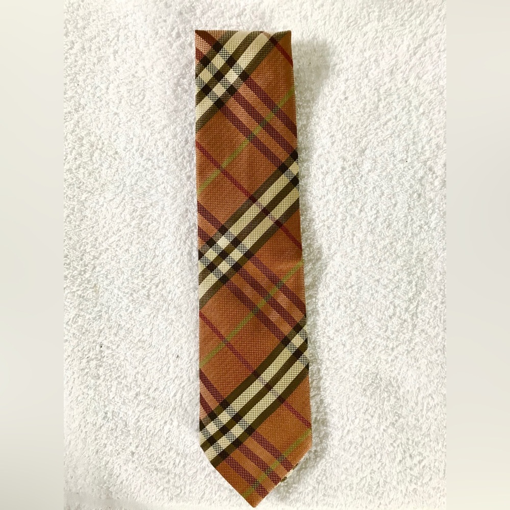 Men’s Burberry necktie silk